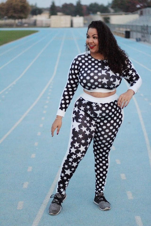 Plus Size 2-Piece Crop Top and Pants Set in Black and White Stars Print