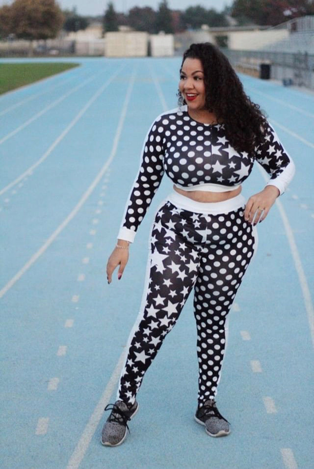 Plus Size 2-Piece Crop Top and Pants Set in Black and White Stars
