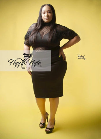 Plus Size Bodycon Jersey Dress with Front Zipper in Black and Red