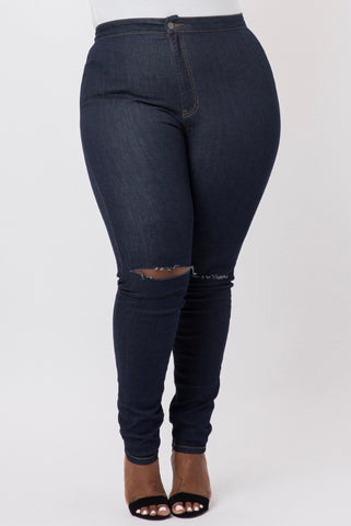 Women's Plus Size Distressed Denim Jeans in Dark Wash