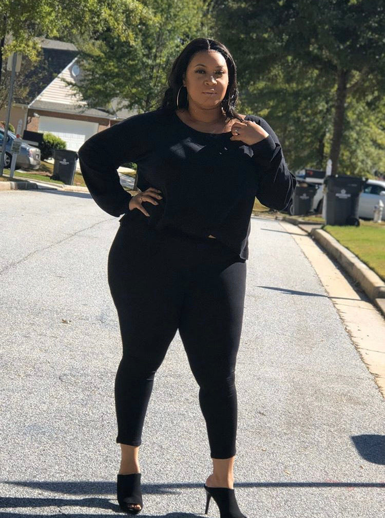 Plus Size 2-Piece Long Sleeve and Leggings Set in Black